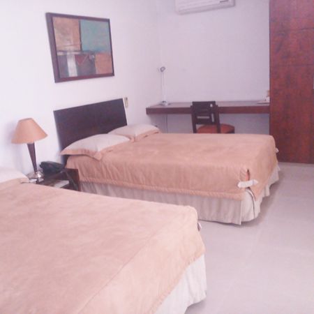 Hotel Cuarta Avenida กาลี ภายนอก รูปภาพ