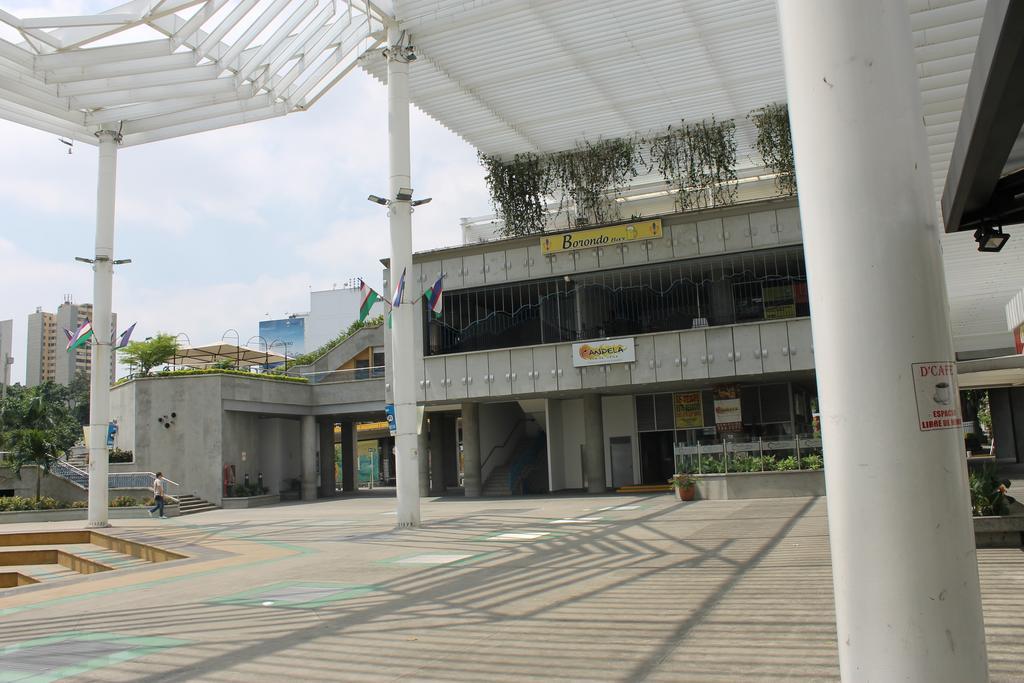 Hotel Cuarta Avenida กาลี ภายนอก รูปภาพ